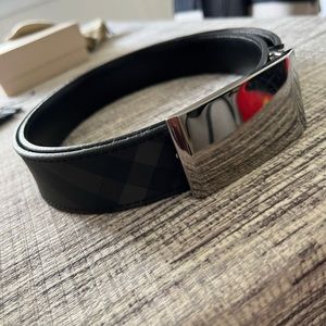 Burberry Mens Charcoal Checkered Belt